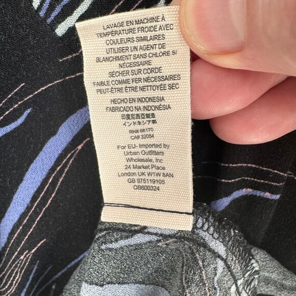 Free People Cold Shoulder Floral Blouse Women's Small Black Asymmetrical Straps - Picture 6 of 8